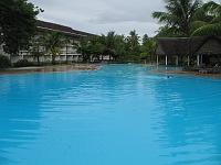  Toujours autant de monde dans la piscine !